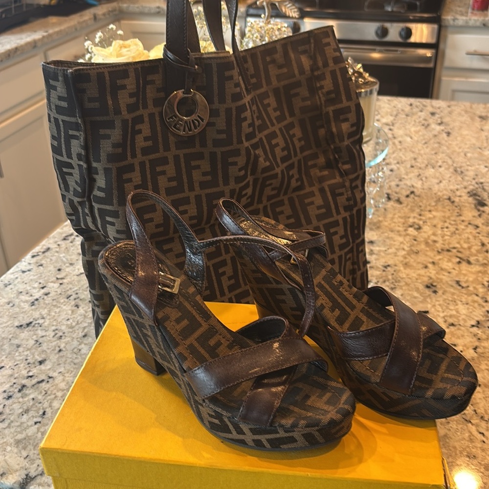 FENDI zucca roll tote - Picture 10 of 10